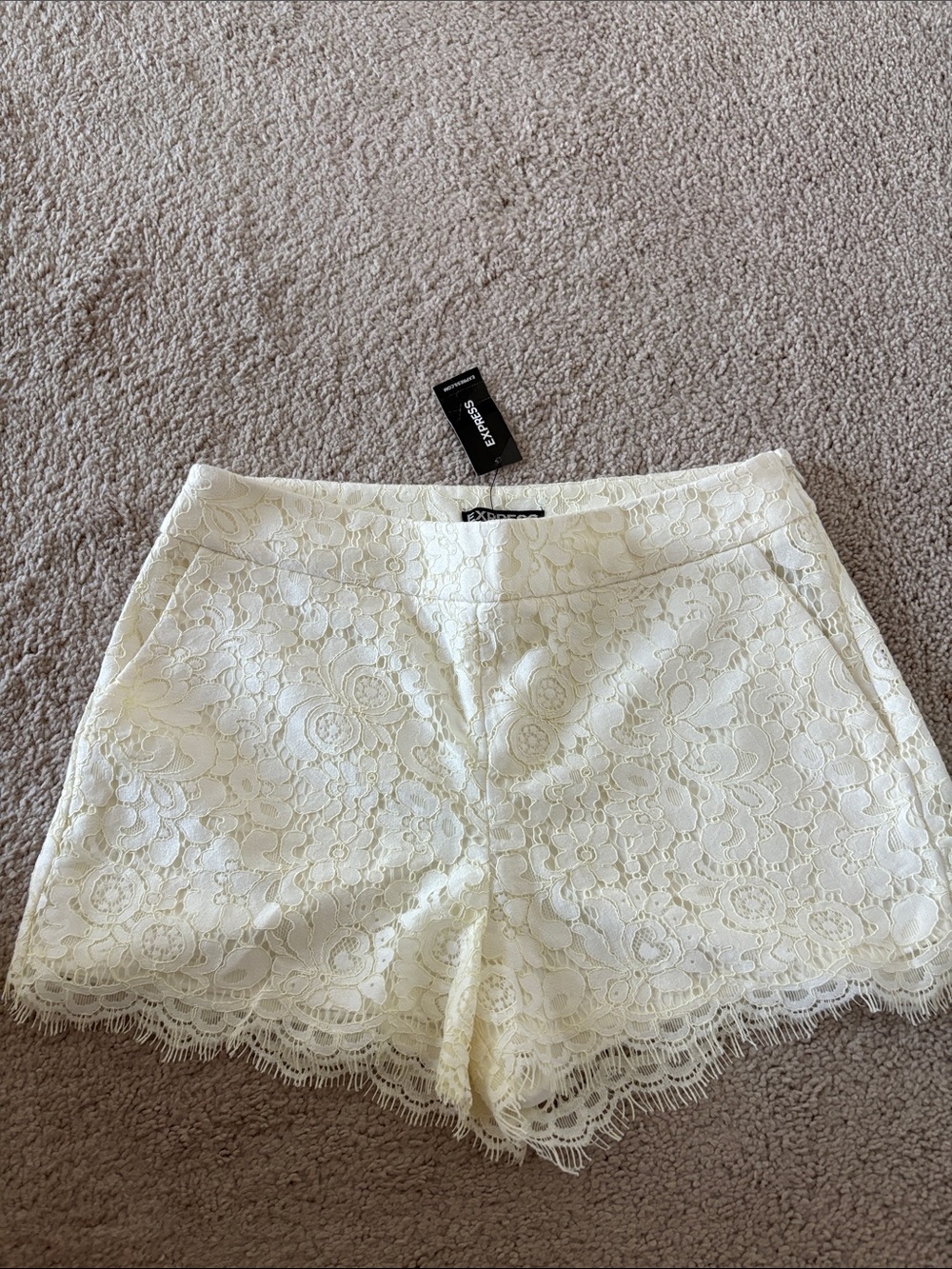 Express Ivory Lace Scalloped-Hem Women's Shorts